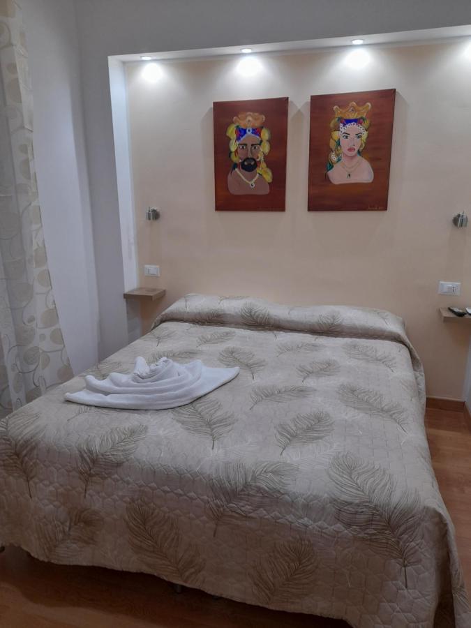 Milazzo: La Porta Delle Eolie Bed and Breakfast Εξωτερικό φωτογραφία